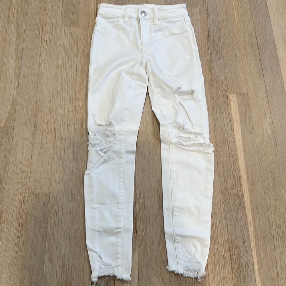 American eagle next level stretch white jeans women’s size 00 short ripped